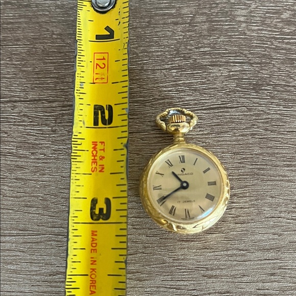 Sindaco Swiss Made 17 Jewel Pendant Watch 1960-1980 windup works - Picture 3 of 6